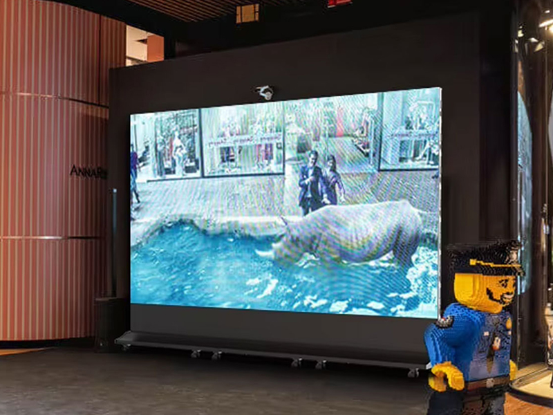 How LED Screens Enhance the Pool Area Experience in Hotels and Resorts