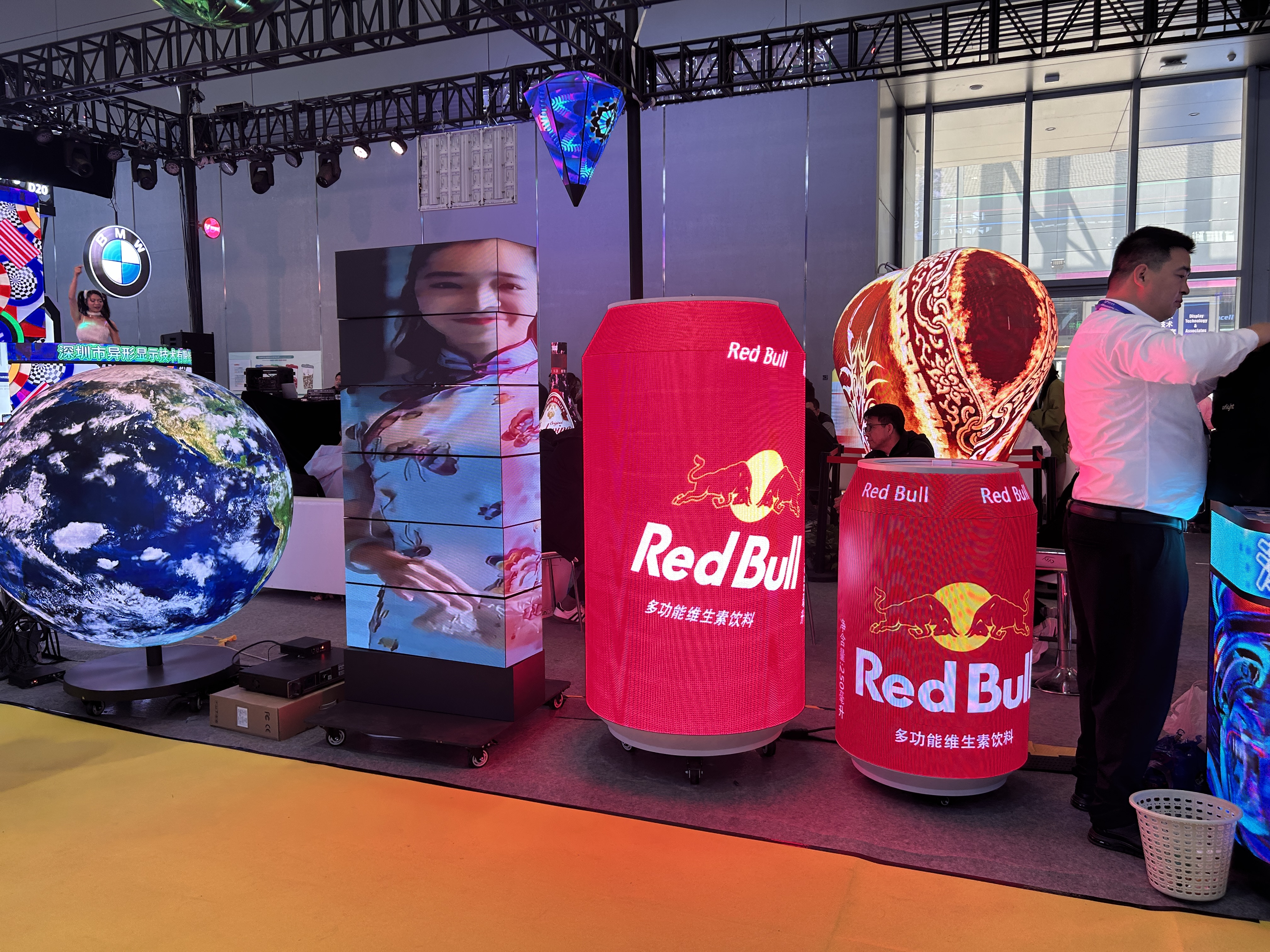 Typical Application Scenarios of Can-shaped LED Screen