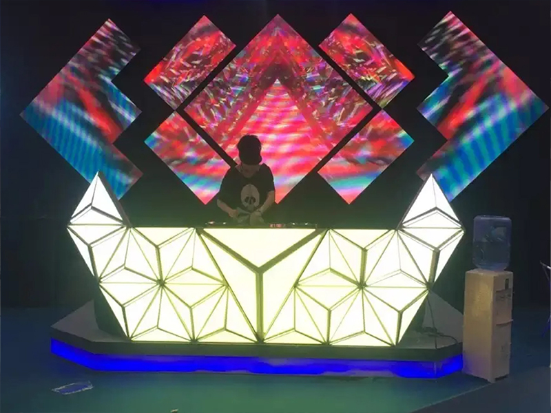 Bar Counter LED Screens: Creative Applications to Elevate Atmosphere and Brand Experience