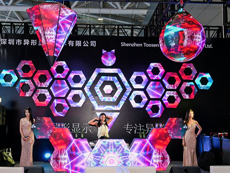 What Should You Consider Before Buying a Mechanical LED Display?