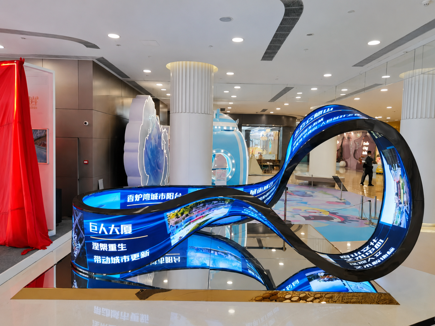 What Architects Should Know Before Specifying a Flexible LED Screen