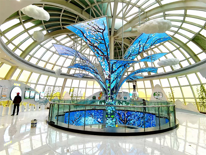 How to Reserve Maintenance Access for a Special-Shaped LED Screen
