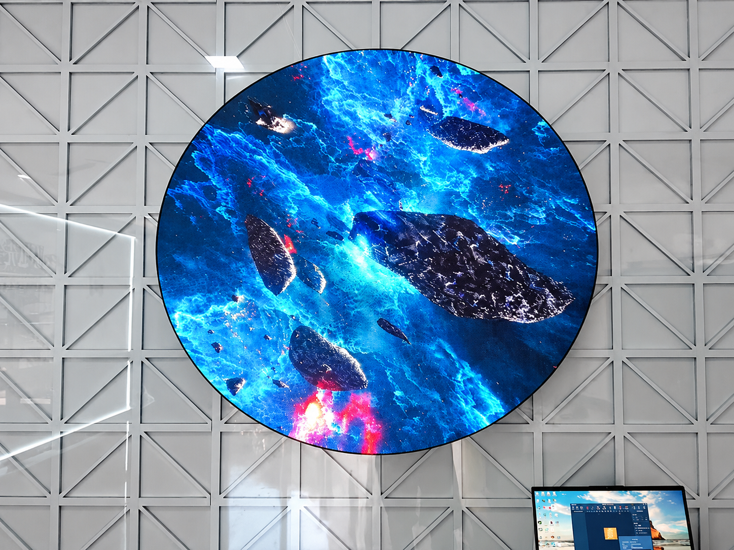 Circular LED Display Power Consumption: How to Calculate Daily Running Costs