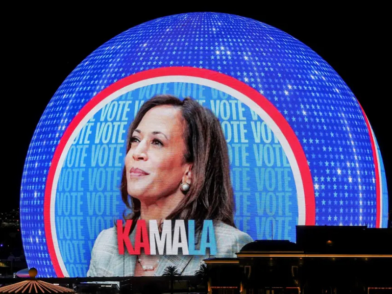 Why P2.5 LED Screens is more expensive than P10