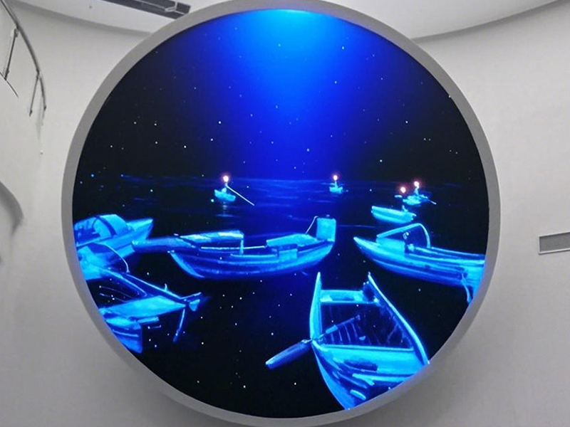 Use Circular LED Screen Tell A Brand Story