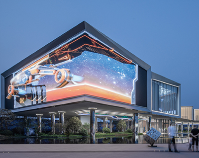 Special-Shaped LED Display Cabinets: Design Cha