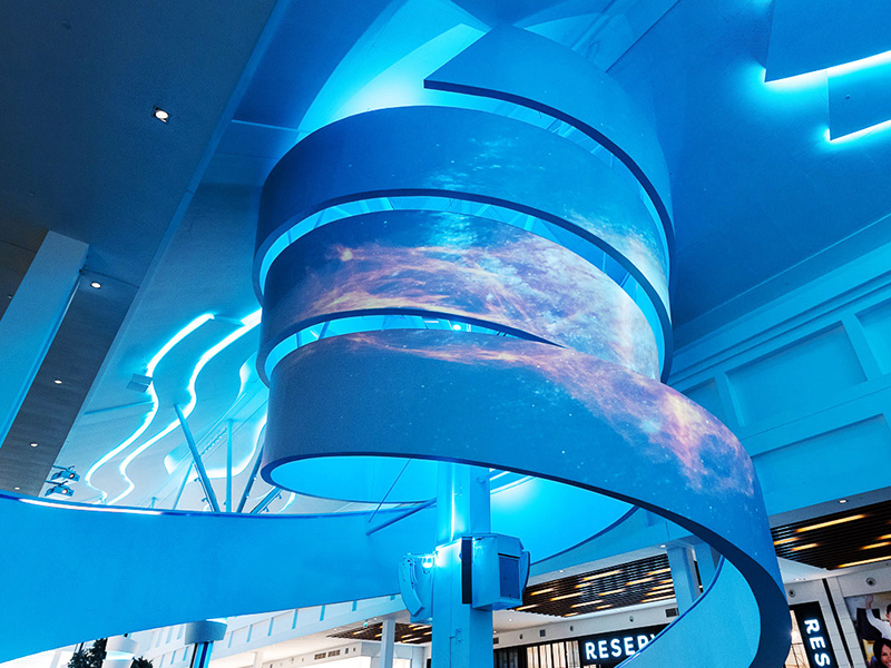 HDR vs UHD in Creative LED Displays