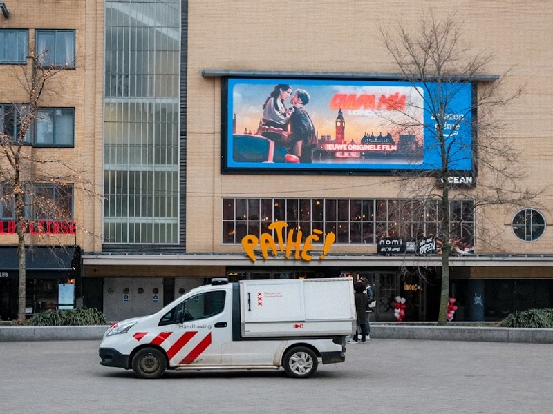Fixed LED Displays vs Mobile LED Trucks