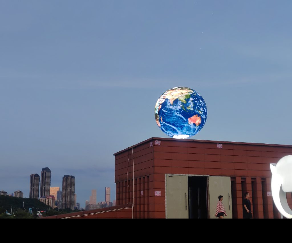 LED Displays Are Going Round — 2026 Creative Display Trends