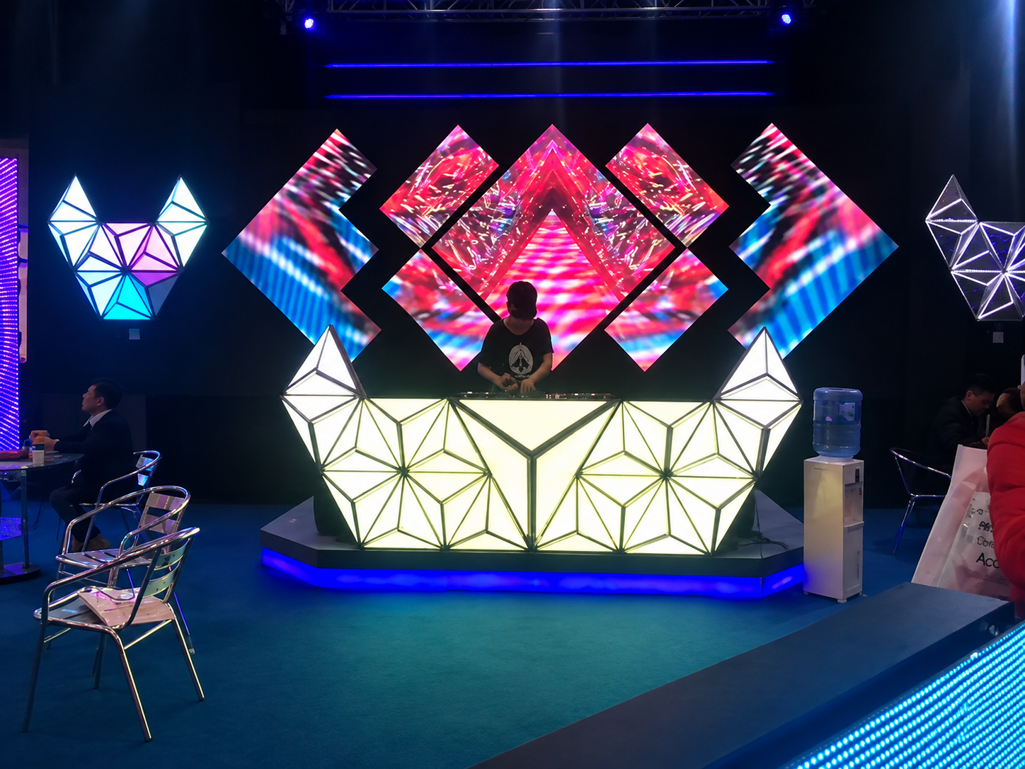 A Practical Acceptance Checklist for Custom-Shaped LED Displays Before Client Handover